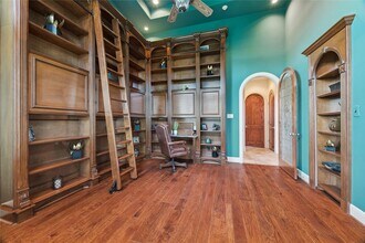 Building Photo - 16218 Barklea Rd