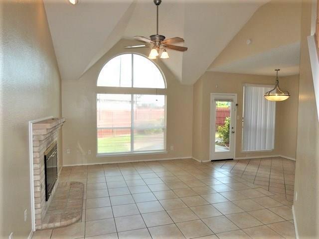 Building Photo - 2713 Clearwater Dr