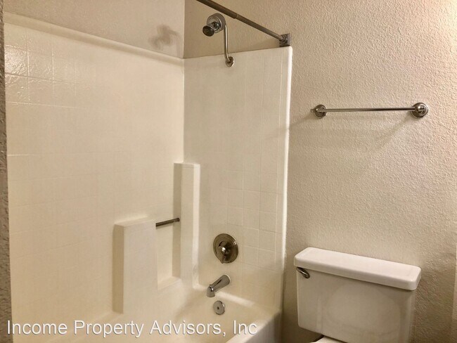 Building Photo - 1 br, 1 bath House - 9775 Mesa Springs Way...