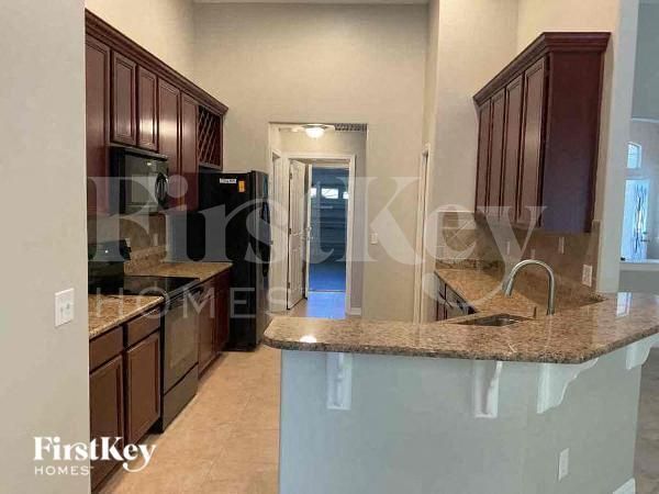 Foto del edificio - 2301 Deer Creek Blvd