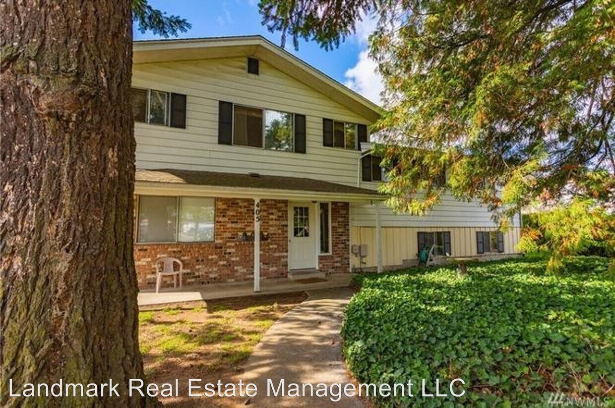 405 4th St, Lynden, WA 98264 Room for Rent in Lynden, WA