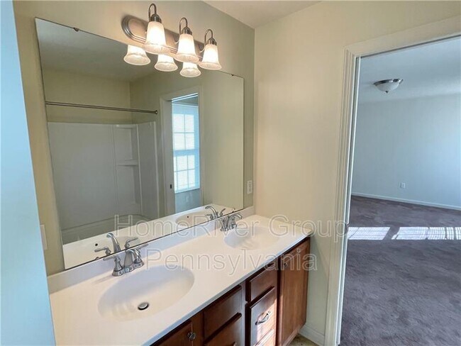 Building Photo - 364 Marshall Heights Dr