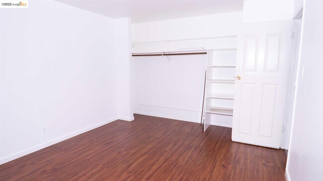 Foto del edificio - 5800 E 17th St