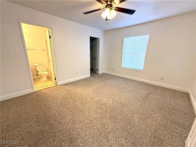 Foto del edificio - 6800 E Lake Mead Blvd