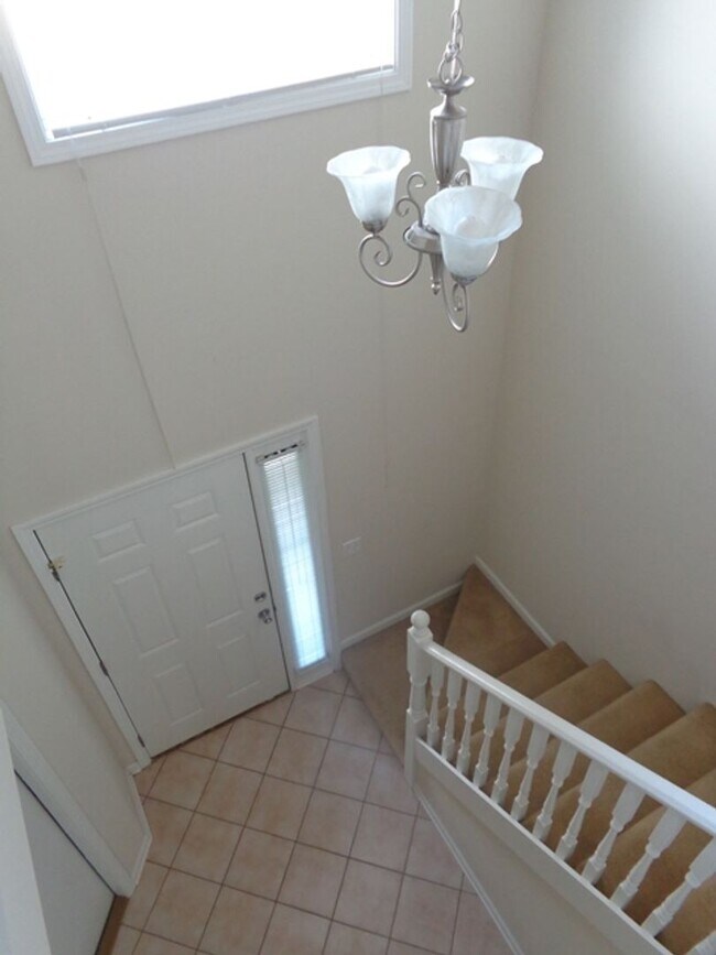 Foto del edificio - 137 Commons Dr