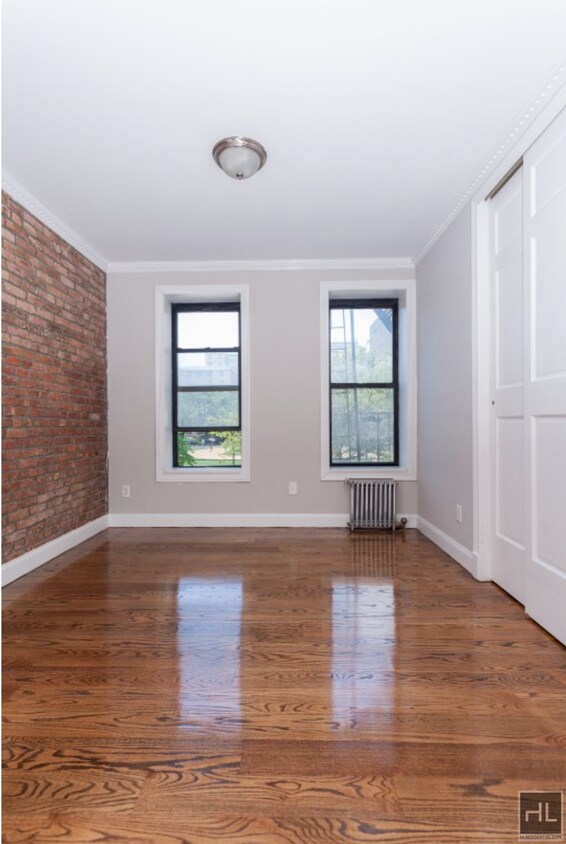 Primary Photo - East 100th Street