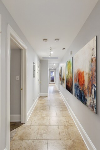 Foto del edificio - 320 W Evergreen Ave