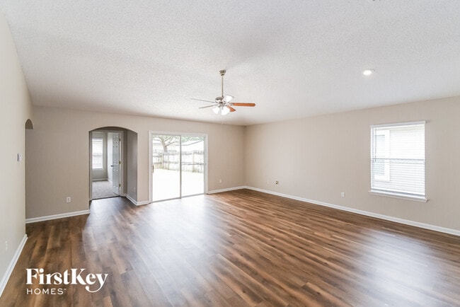 Building Photo - 8956 Fallsmill Dr