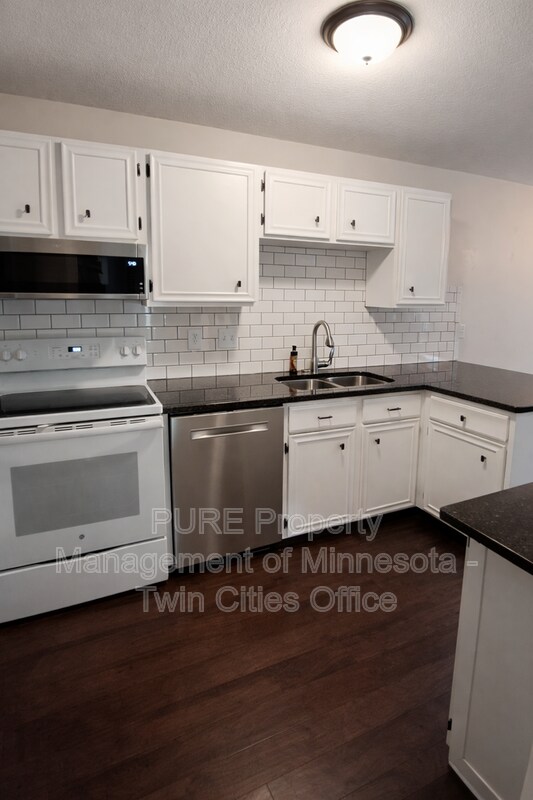 Foto del edificio - 1684 Hickory Ln