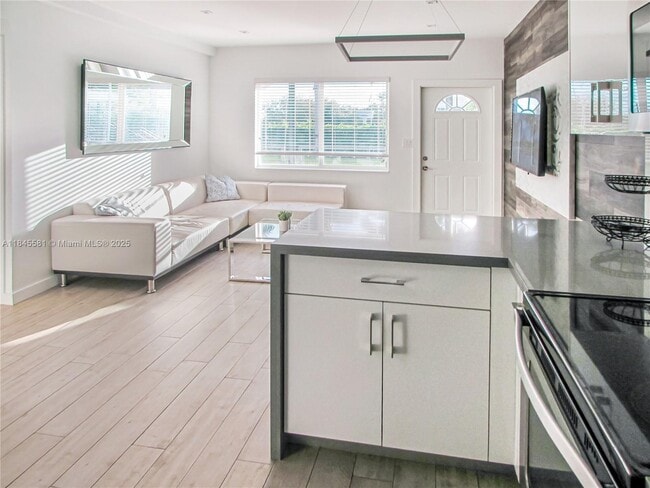 Building Photo - 9220 Biscayne Blvd