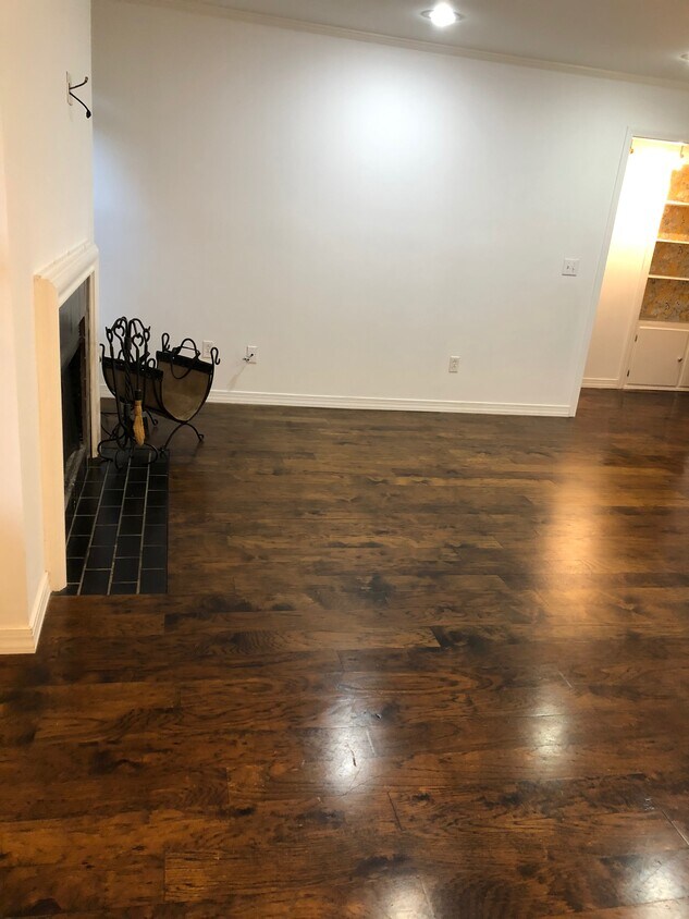204 Hillsboro Pl Unit 204, Nashville, TN 37215 Condo for Rent in