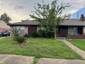 Building Photo - 3723 Westmeadow