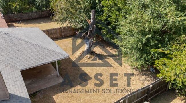 Foto del edificio - 4 Bedroom Rent to Own Home Available!