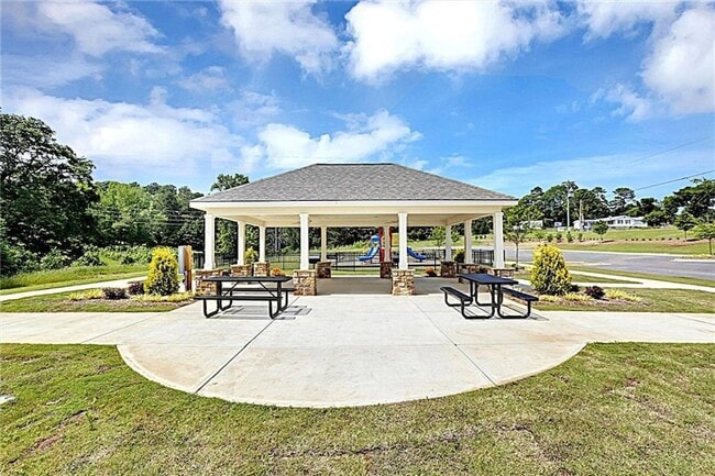 Building Photo - 24 Rowlett Pl