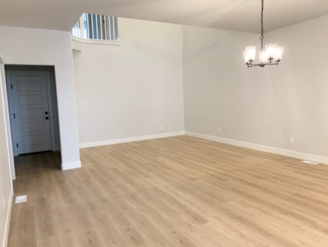 Building Photo - 13967 Silver Peak Ln