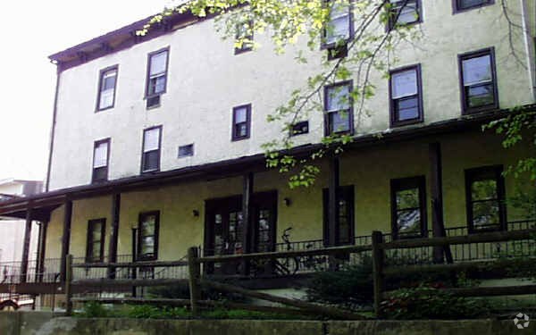 Foto principal - 4106 Lower Rd