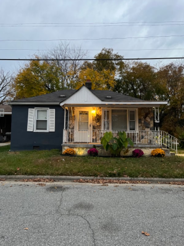Building Photo - 1506 Ivy Heights