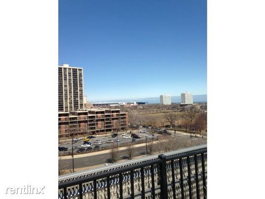 Foto principal - 3115 S Michigan Ave