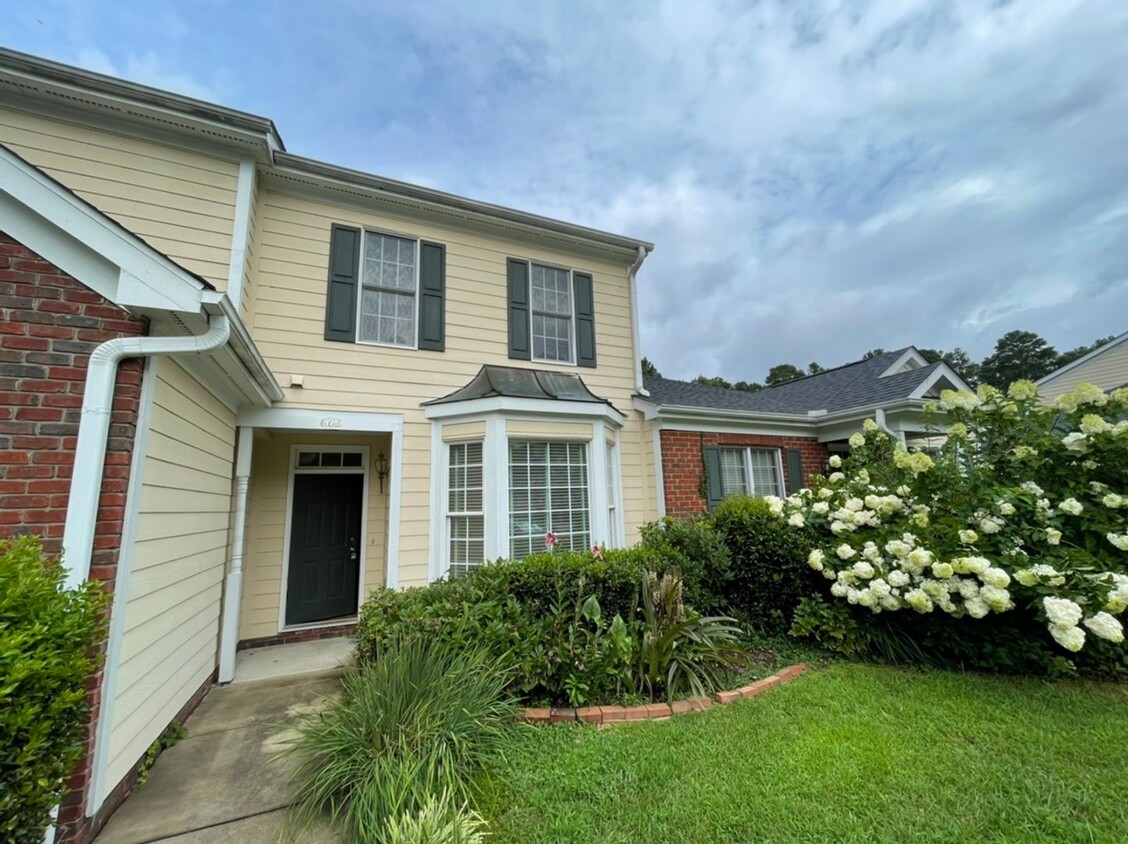 605 Carved Oak Dr, Durham, Nc 27707 - Townhome Rentals In Durham Nc 