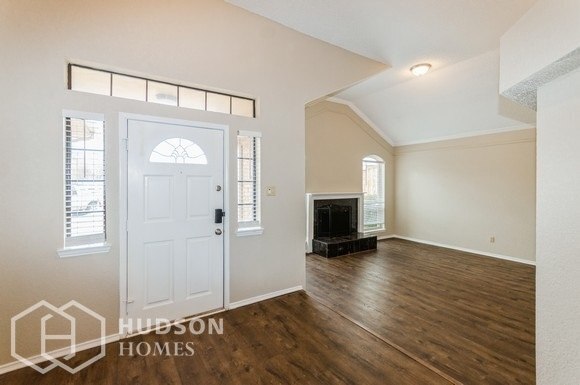 Building Photo - NOW AVAILABLE! 2702 Kingswood Ct, Arlingto...