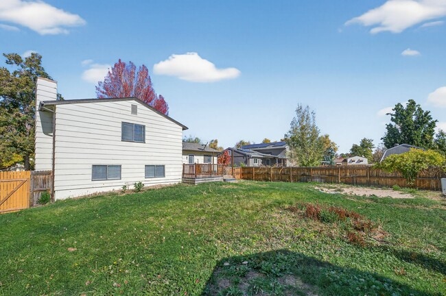 Photo - For Rent: Charming 4-Bedroom Tri-Level in ... House