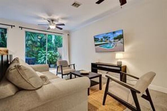 Foto del edificio - 1962 NE 7th St