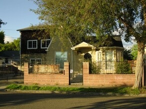Building Photo - 7914 Rudsdale St