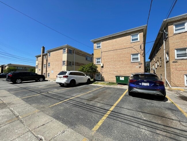 Building Photo - 1645 S Harlem Ave