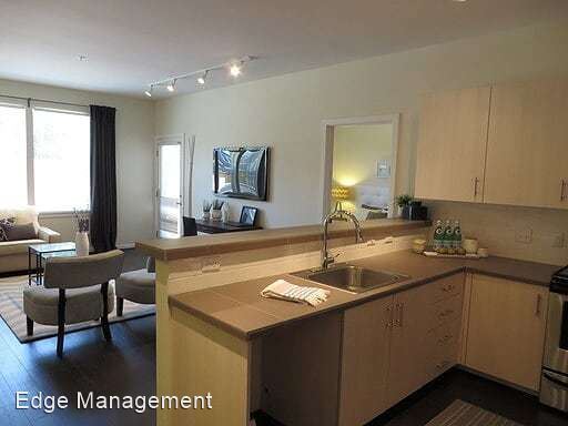 Building Photo - 1110 SW 160th Ave