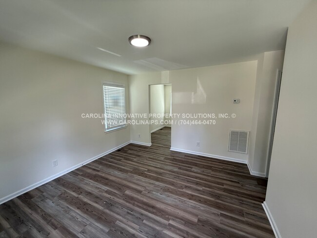 Building Photo - 801 Wabash Ave