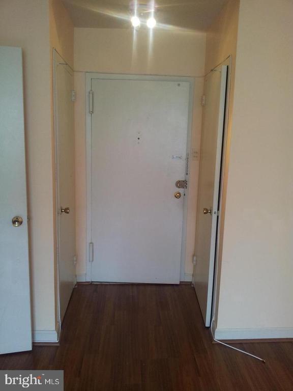 Foto del edificio - 1111 Arlington Blvd