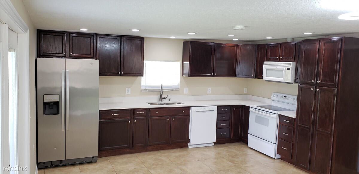 Primary Photo - 3 br, 2 bath House - 3841 Dunes Rd