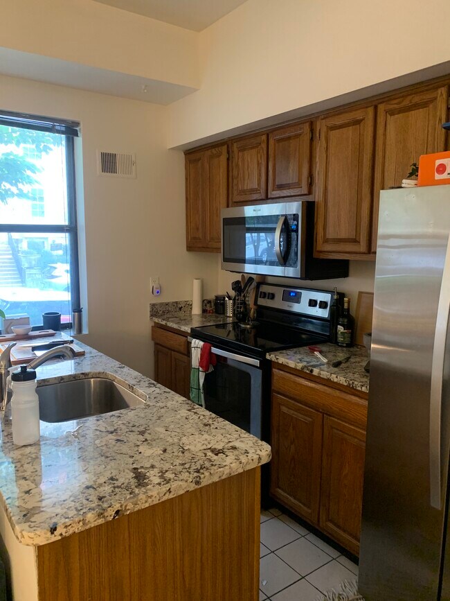 Foto del edificio - 1822 Vernon St NW
