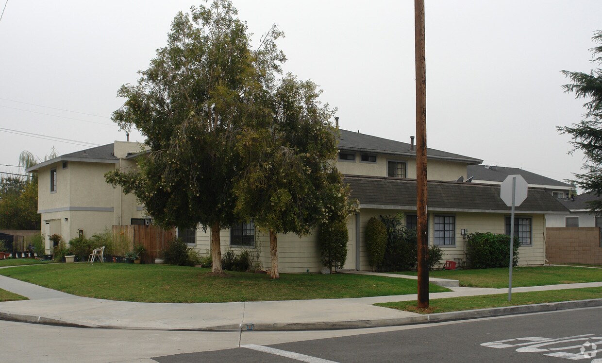 Building Photo - 7852 15th St