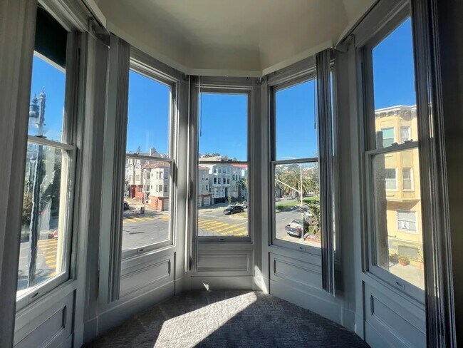 Foto del edificio - 1003 Dolores St