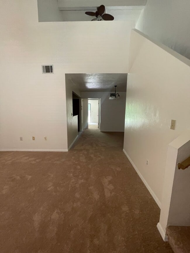 Building Photo - 3504 NW 37th Ave
