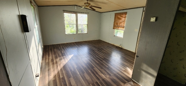 Building Photo - 89 Bud Rd