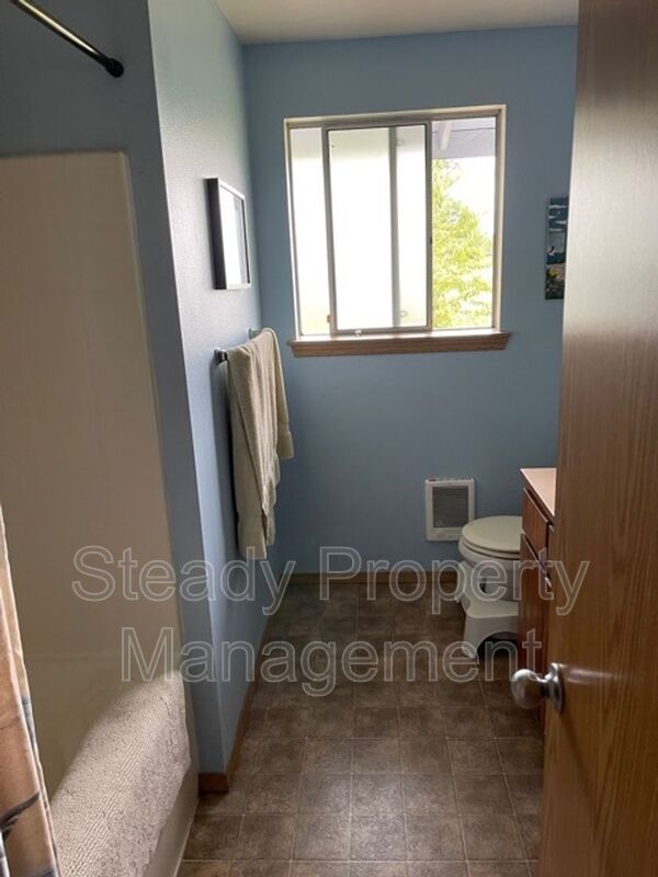 Foto del edificio - 22723 Meridian Ave E
