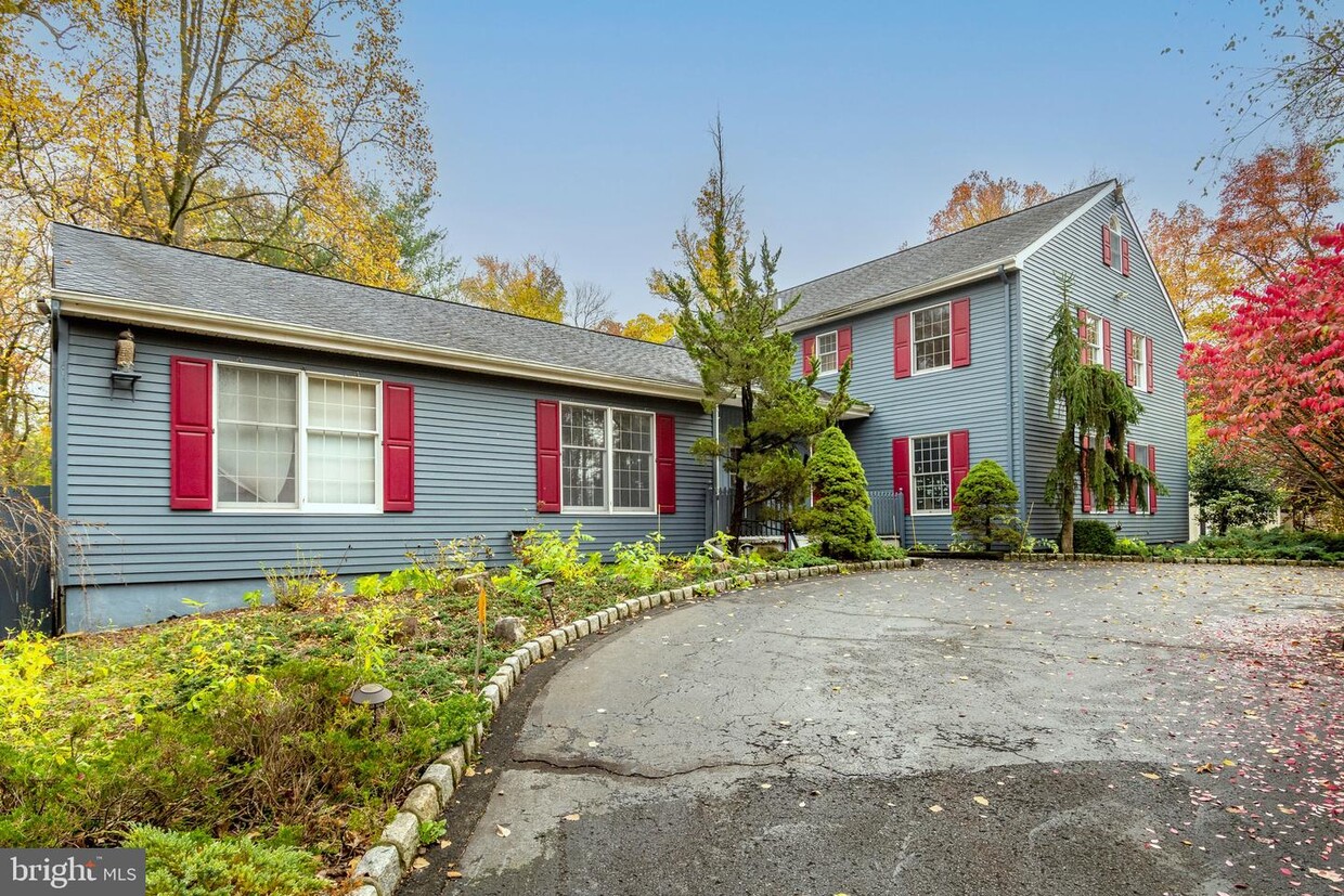 Primary Photo - 29 Cranbury Rd