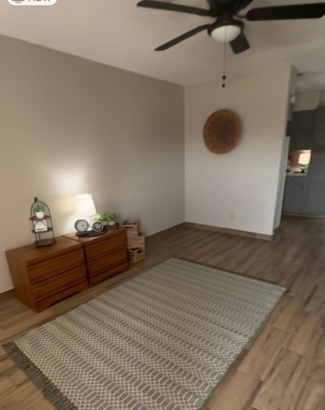 Living area - 310 Dubose Dr