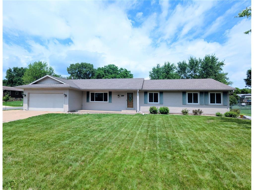 Foto principal - 7415 Ideal Ave S