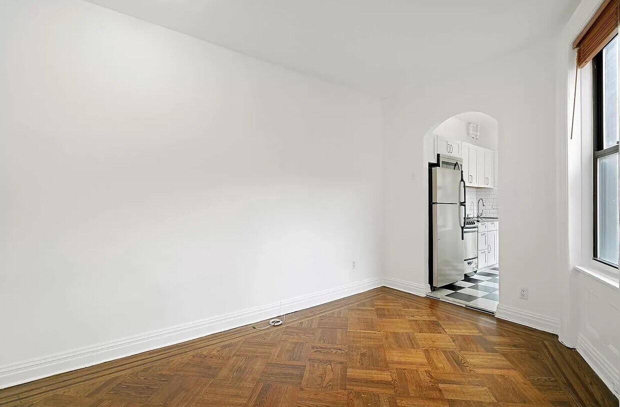 Primary Photo - 135 Prospect Park W
