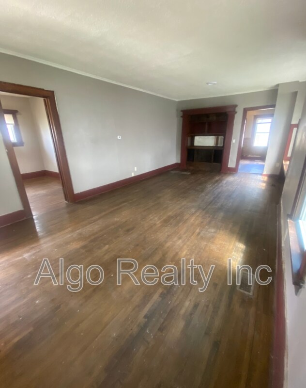 Foto del edificio - 3522 N Bryant Ave