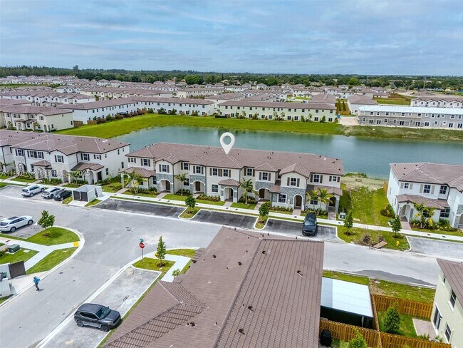 Foto del edificio - 2796 SE 26th Ave