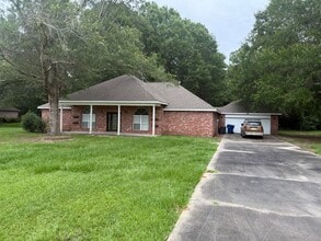 Building Photo - 252 Dedria Ln