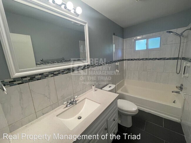 Building Photo - 3 br, 1.5 bath House - 3901 Tony Drive