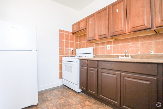 Building Photo - 4730 N Spaulding Ave