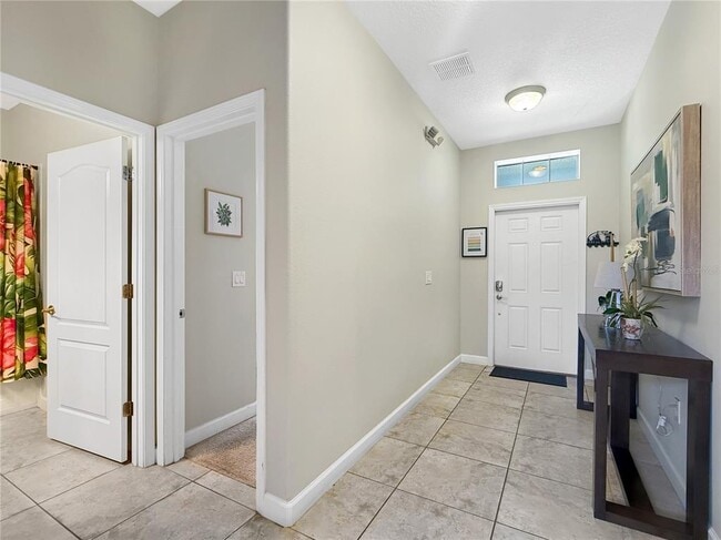 Building Photo - 2942 Buccaneer Palm Rd