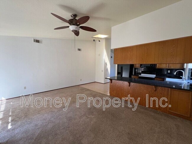 Building Photo - 1766 Bristol Ct