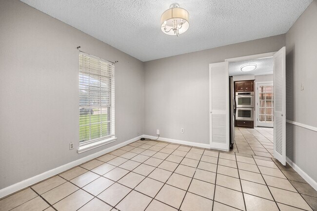 Foto del edificio - 2211 Turtle Creek Dr